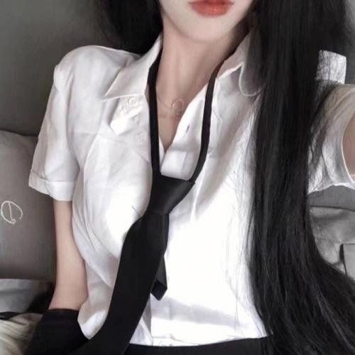 前哨第四季 封面